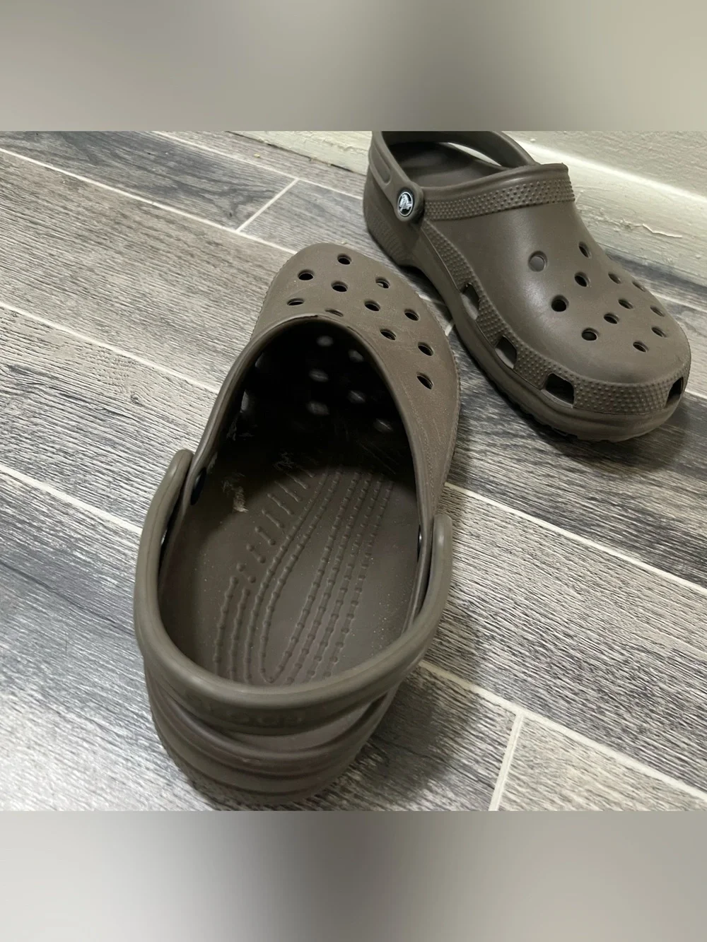 Brown Crocs men’s 11